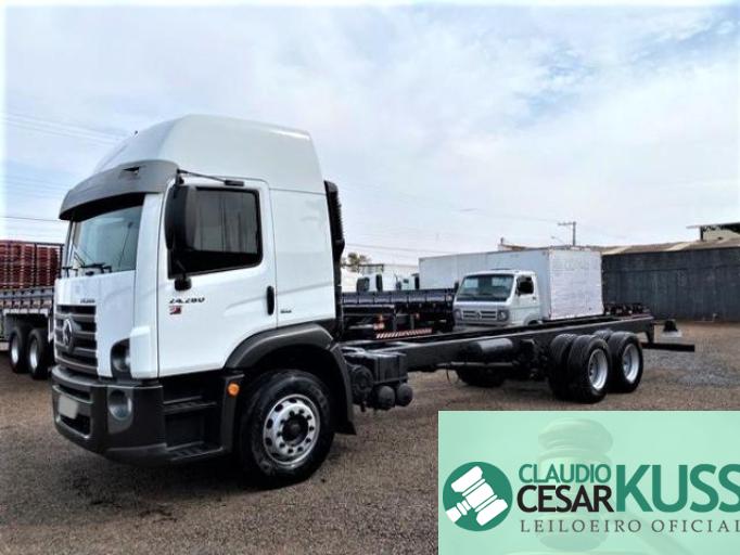 VOLKSWAGEN CONSTELLATION 24-280 17/18