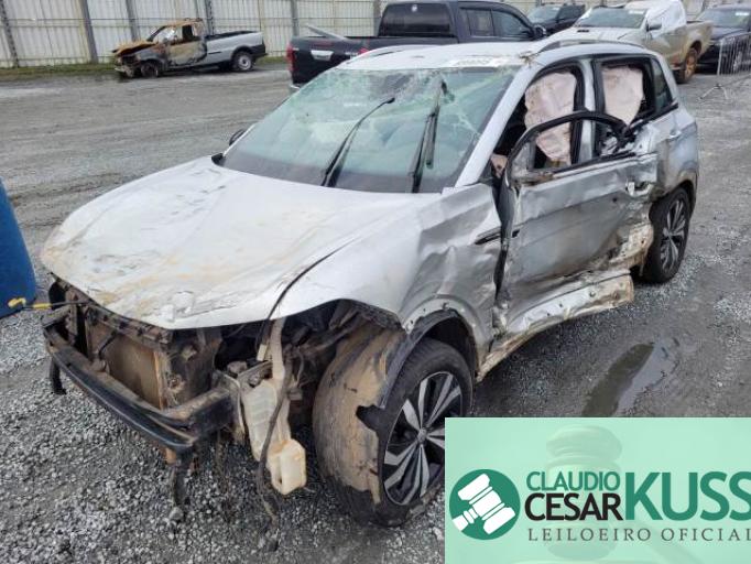 VOLKSWAGEN T-CROSS 20/21