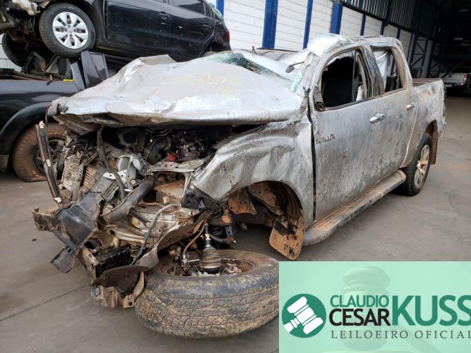 TOYOTA HILUX CD 19/19